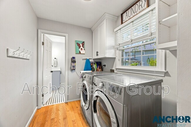Building Photo - 2505 Ravencroft Ct