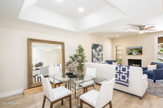 Building Photo - 6125 N 28th Pl