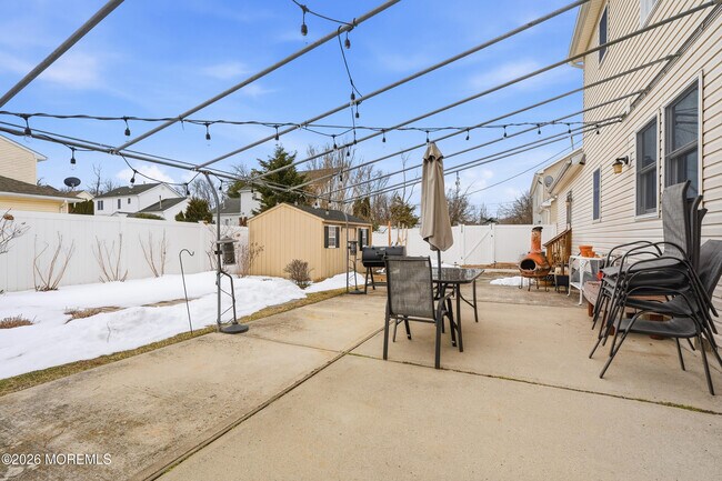 Building Photo - 720 Talmadge Ave