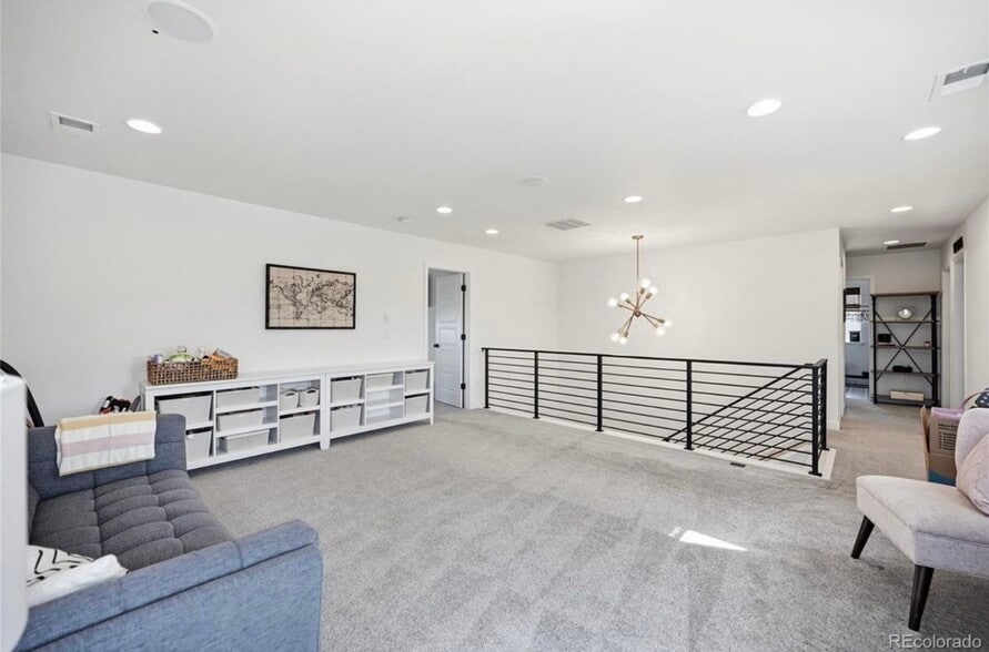 Building Photo - 7254 S Waterloo Way