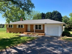 Building Photo - 1697 Morningside Dr