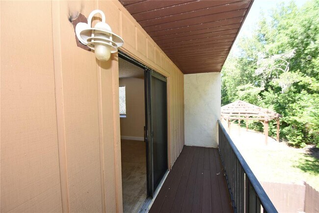 Building Photo - 15 Florida Park Dr N