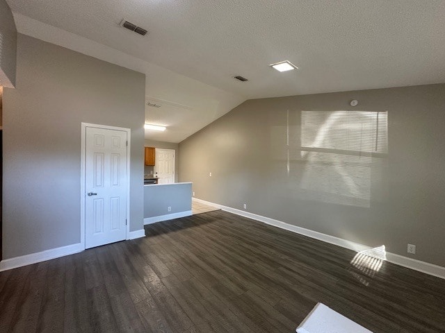 Building Photo - Renovated 2/1 Westside Duplex