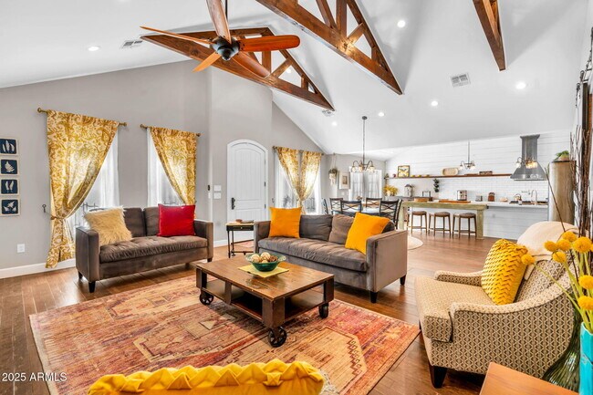 Building Photo - 4402 E Turney Ave