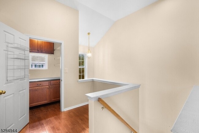 Building Photo - 77 Williamson Ct