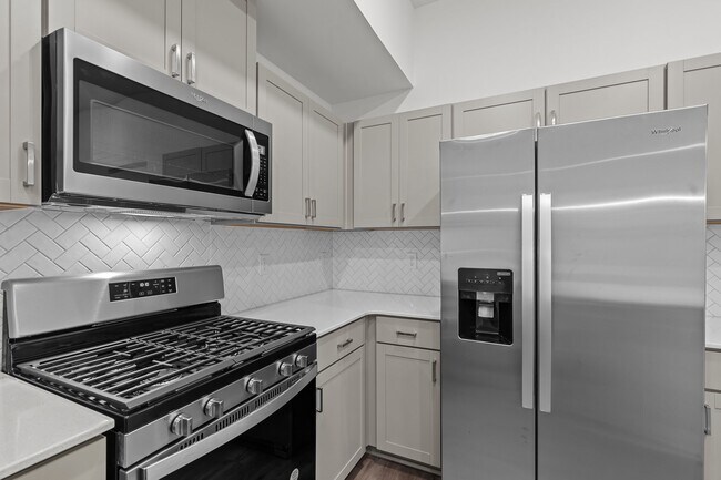 Building Photo - 2130 Rockface Wy