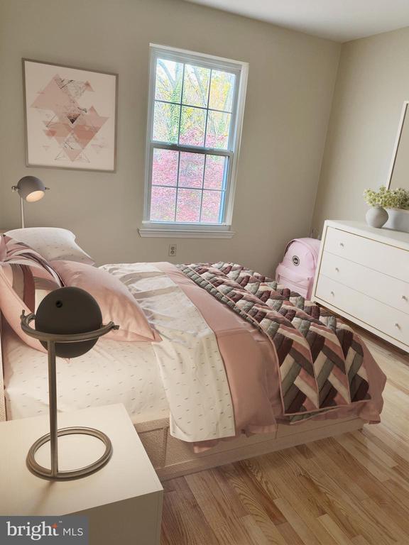 Building Photo - 725 Twin Holly Ln