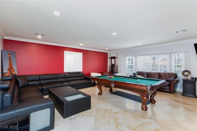 Building Photo - 5033 Saluda Cir