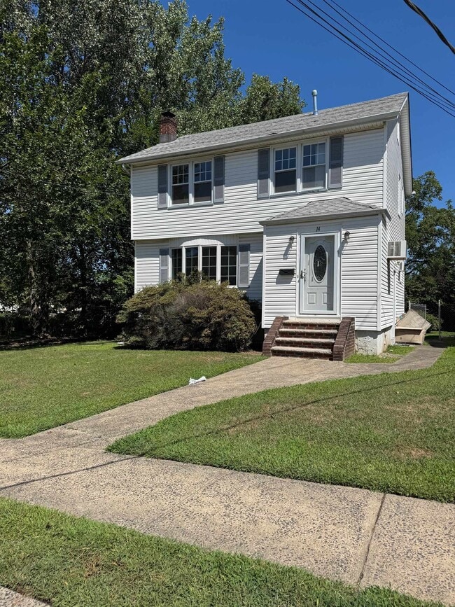 Building Photo - 14 Raydol Ave