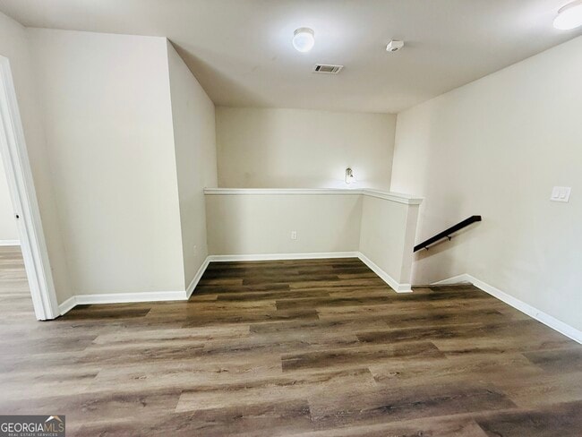 Building Photo - 256 Highland Pointe Cir E