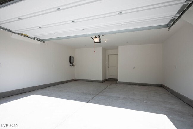 Building Photo - 9338 Soothing Sea St