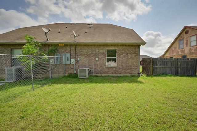 Building Photo - 404 Kings Way Dr