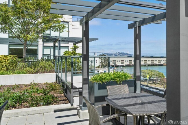 Building Photo - 330 Mission Bay Blvd North