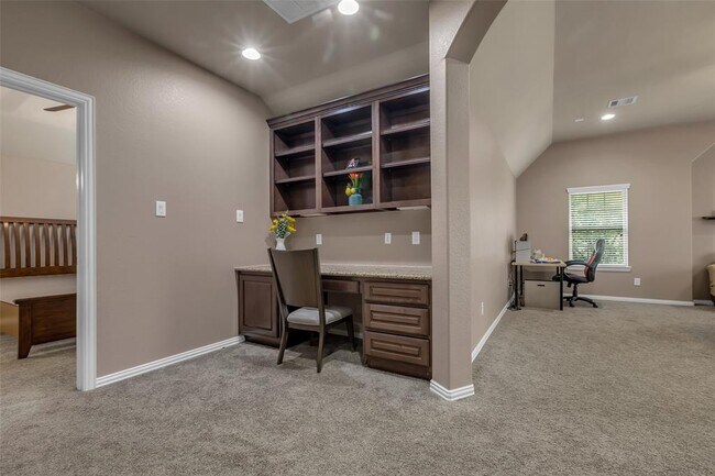 Building Photo - 10314 Radcliff Lake Dr