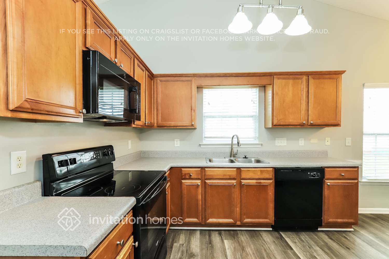 Building Photo - 2415 Pepperstone Dr