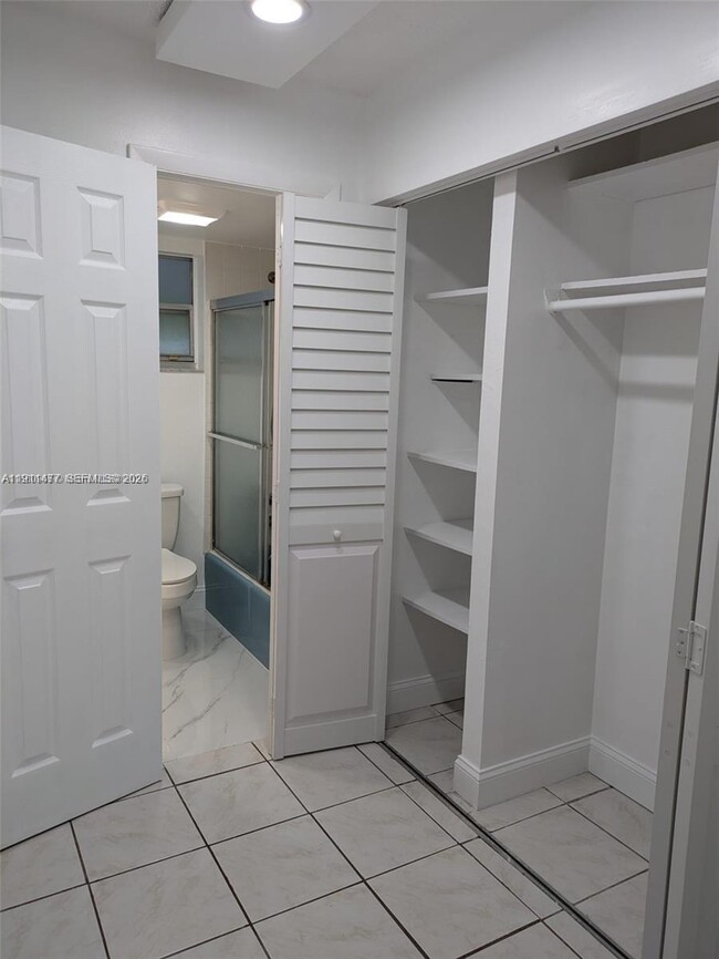 Building Photo - 3550 NE 169th St