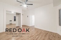 Building Photo - 330 N Bixel St