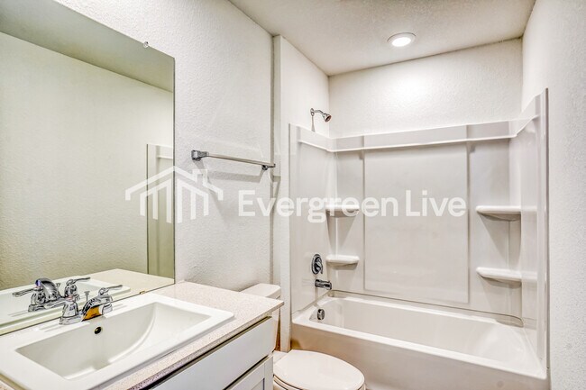 Building Photo - 11430 W Bluff Dr