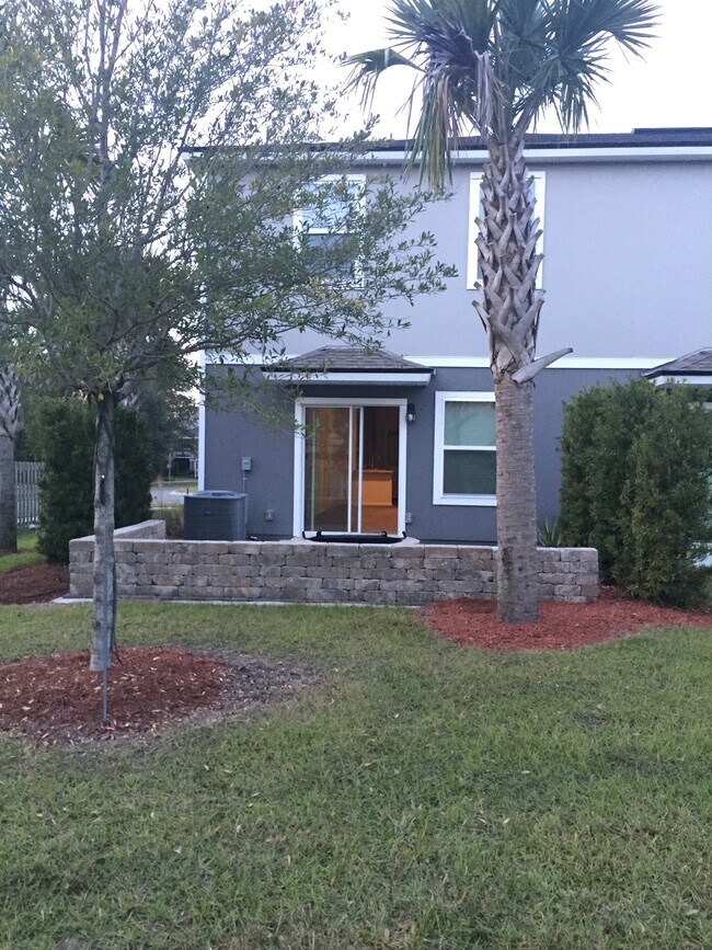 Building Photo - 8127 Echo Springs Rd
