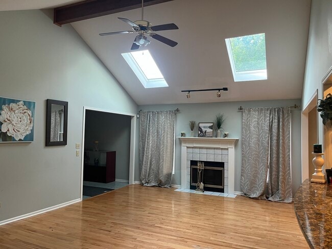 Building Photo - 16501 Nottingham Ct