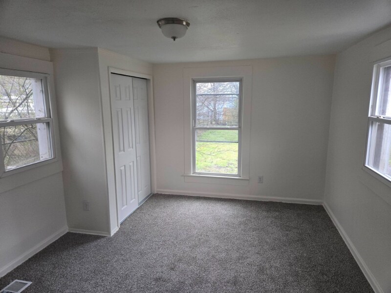 Building Photo - 202 W Peachtree St