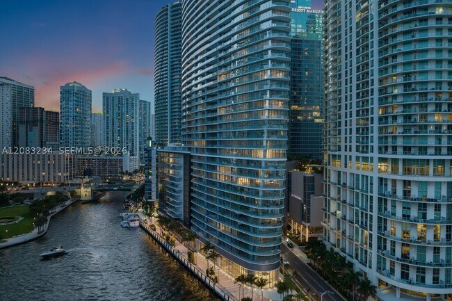 Building Photo - 300 Biscayne Blvd
