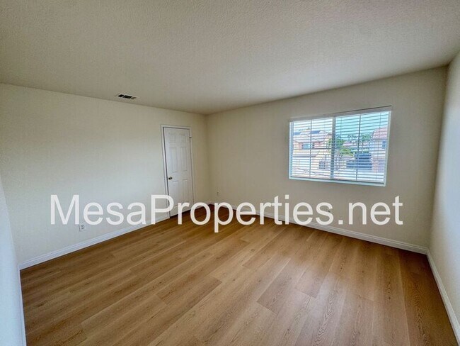 Building Photo - 6695 Goldy St