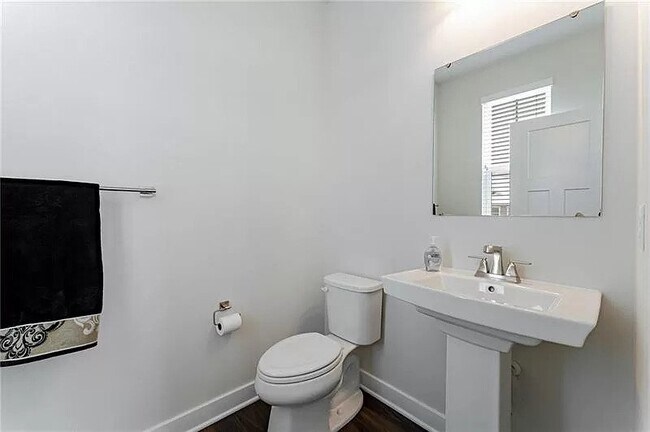 Building Photo - 191 Moyer Hill Dr