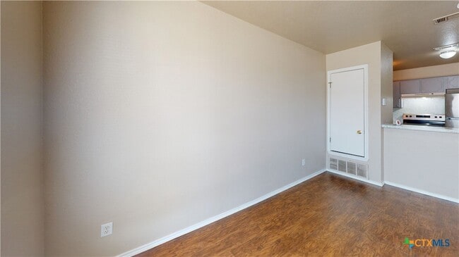 Building Photo - 4302 Jeff Scott Dr