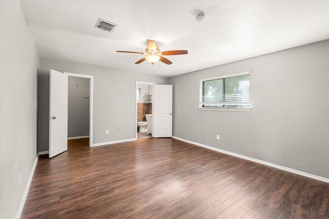 Building Photo - 25706 Glen Loch Dr