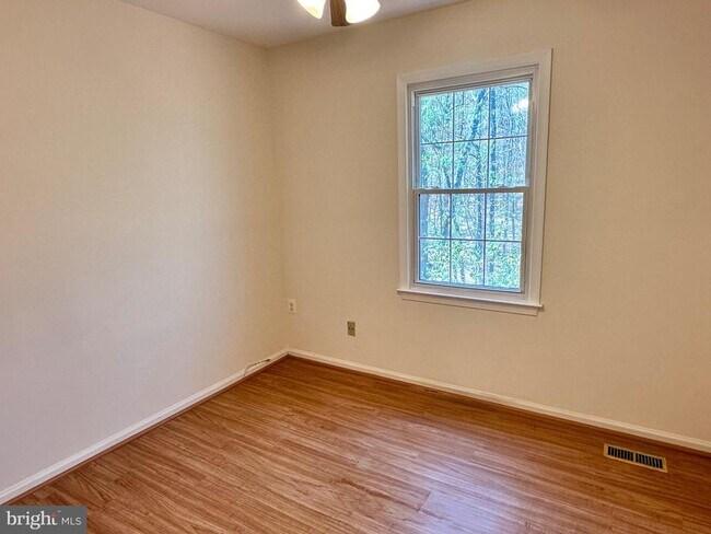 Building Photo - 7914 Forest Path Way