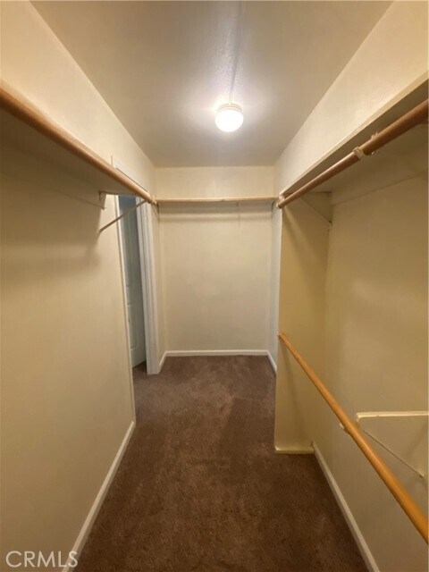 Building Photo - 20995 Powder Horn Rd