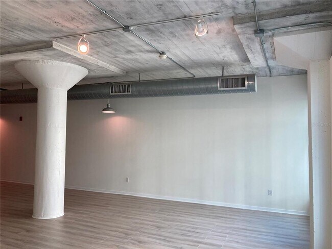 Building Photo - 101 N 12th St