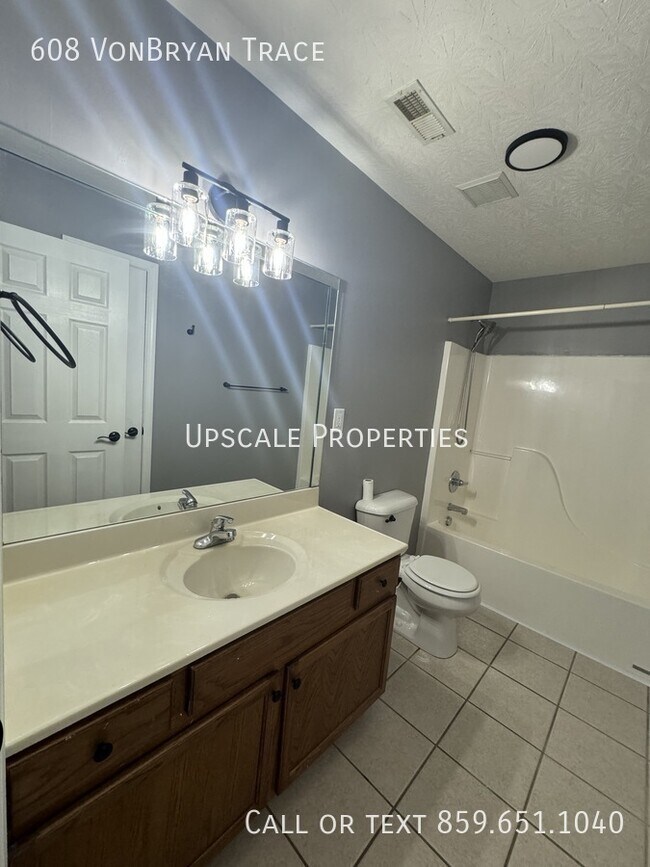 Building Photo - 608 Vonbryan Trace