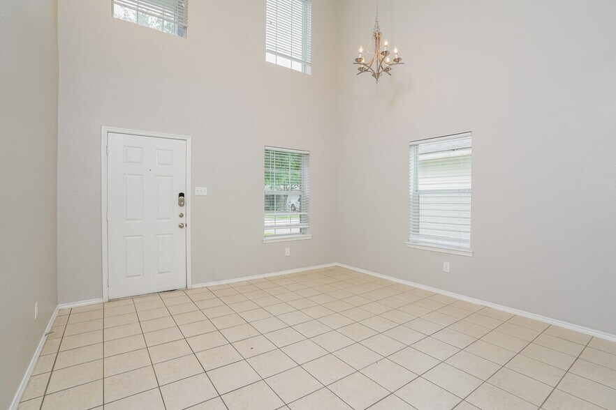 Building Photo - 20318 Clydesdale Ridge Dr