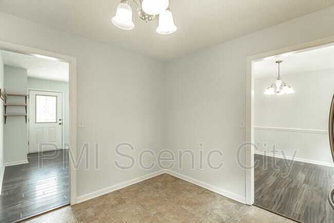 Building Photo - 343 Pine St