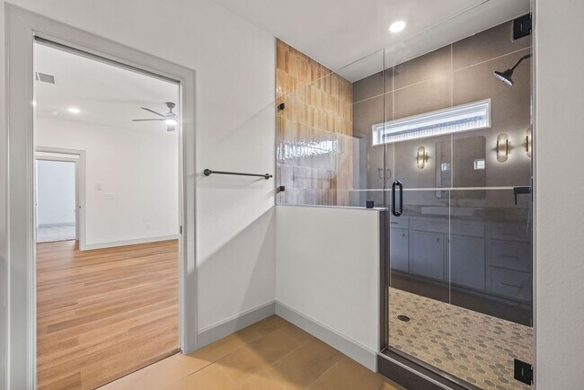 Building Photo - 1509 Padova Ave