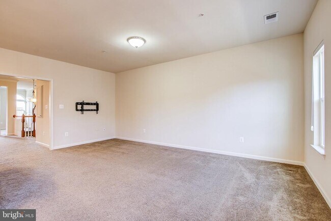 Building Photo - 426 Exchange Avenue