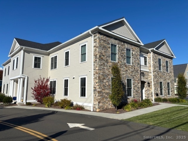 Primary Photo - 73 W Main St