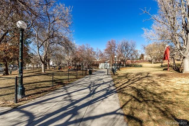 Building Photo - 590 Logan St