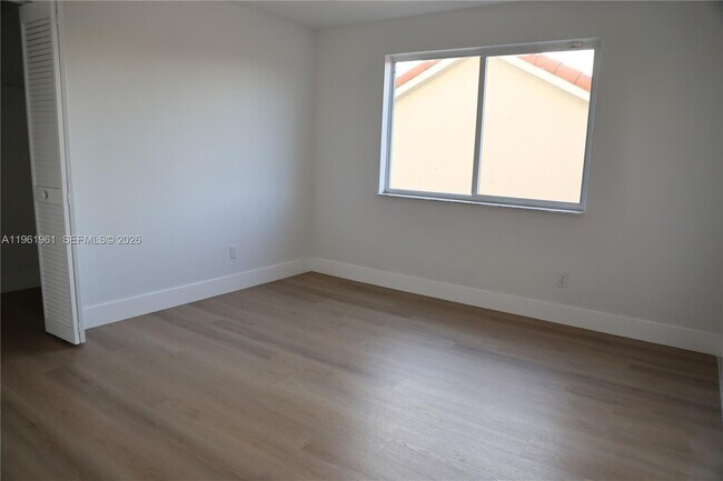 Building Photo - 7928 NW 190th Ln