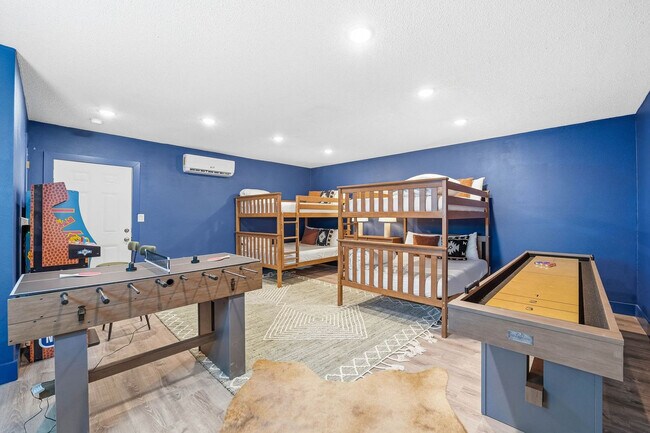 Building Photo - 11126 Quail Rise