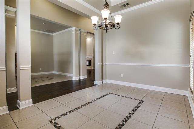 Building Photo - 5113 Teddington Park Dr