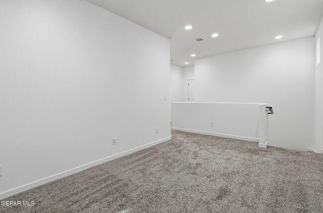 Building Photo - 4512 Mark Avizo