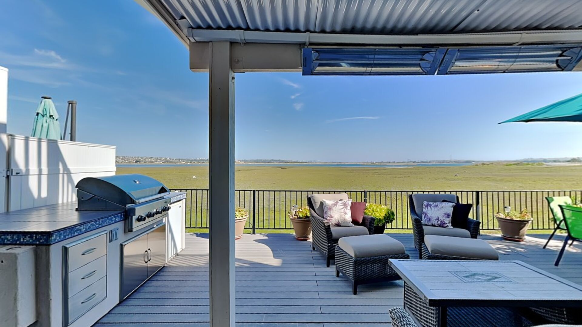 Building Photo - 3999 Crown Point Dr