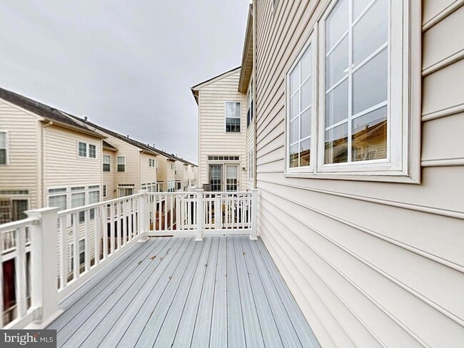 Building Photo - 9321 Hundith Hill Ct