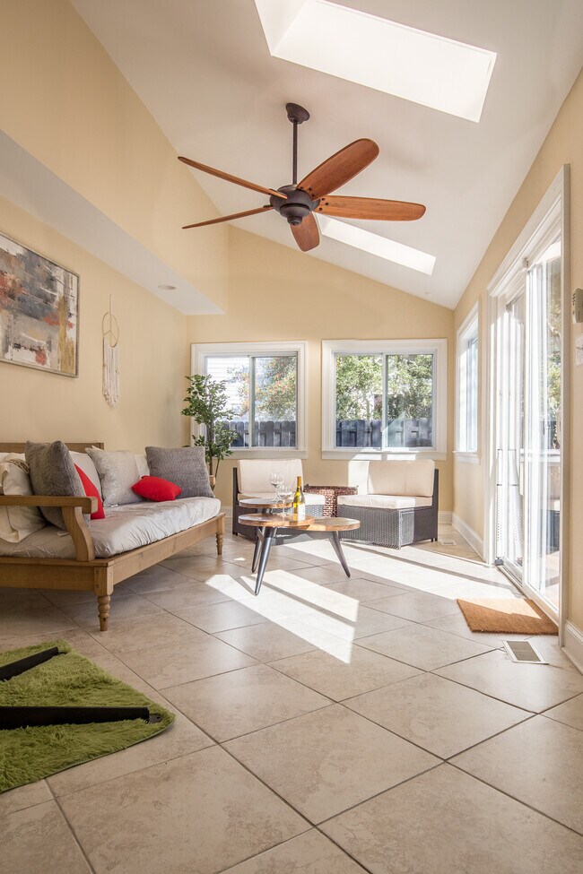 Sunroom - 2216 Katherine Kiker Rd