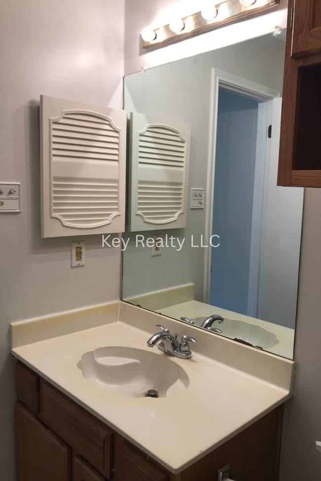Building Photo - ****999 Bayou Trace - Alexandria