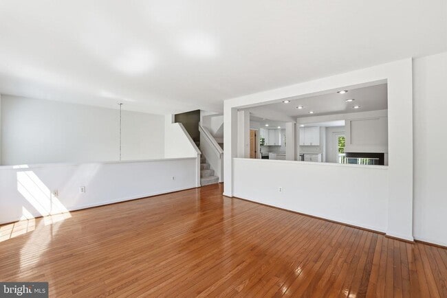 Building Photo - 2709 Baronhurst Dr
