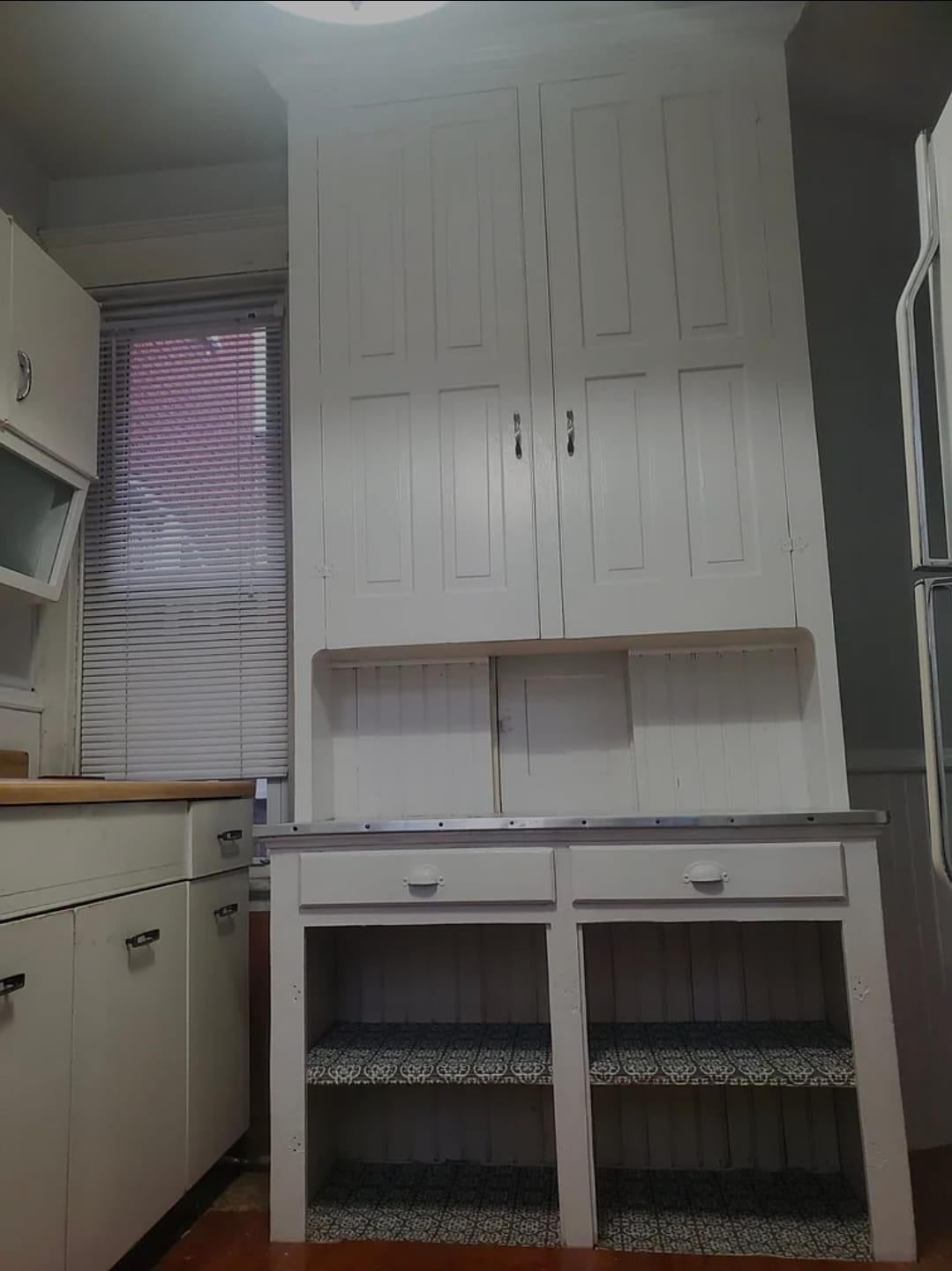 Plenty of storage - 38 N 3rd St